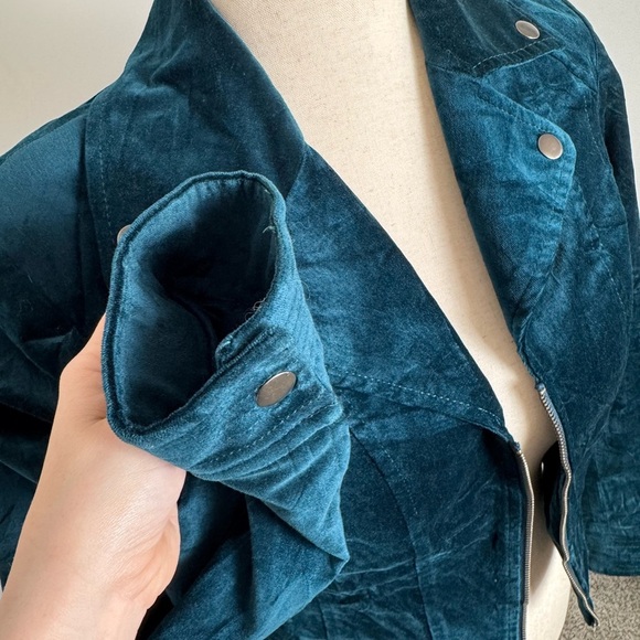 Chico’s Teal Velvet Like Women's Jacket - Picture 5 of 7